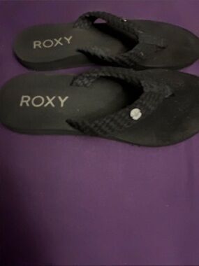 Roxy Black Flip Flops with Braided Straps and Rhinestone